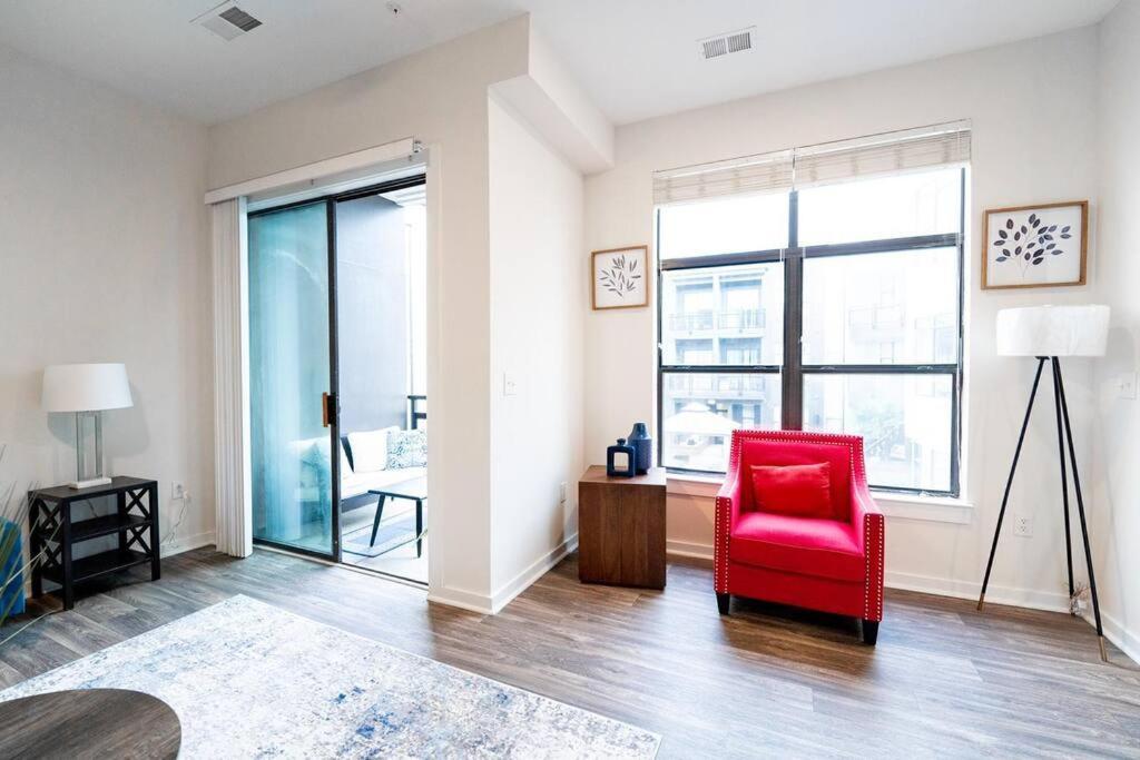 Luxury Apartment Wifi, Gym, Pool, Shops & Food! Unit 329 Charlotte Exterior photo